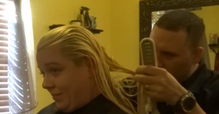 PAKLENA ŠALA: Kada joj je frizer pokazao šta je našao u KOSI, umalo se onesvijestila! (VIDEO)