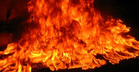 Zapalio se poznati advokat, ostavio oproštajno pismo, evo šta u njemu piše