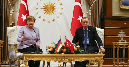 Erdogan i Merkel razgovarali o Siriji