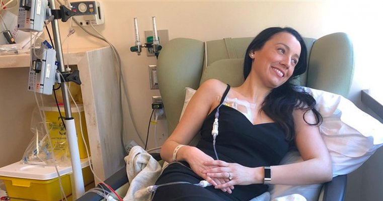 colon-cancer-warning-signs-young-mom-nearly-dies-featured