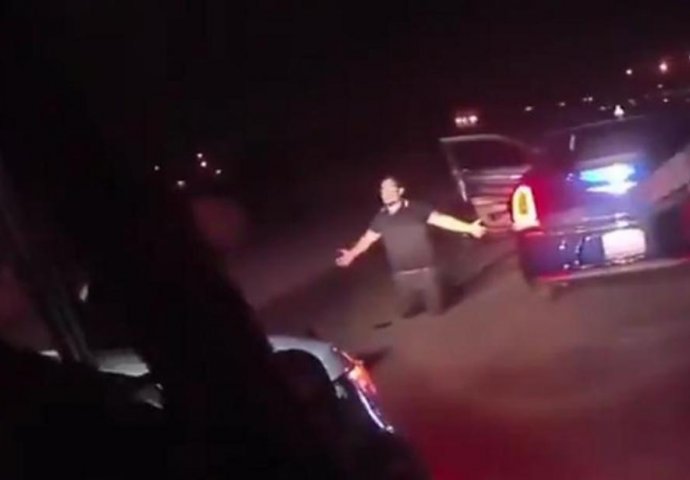 Policajci su zaustavili automobil zbog rutinske kontrole, ali nisu ni sanjali ovakav scenario! (VIDEO)