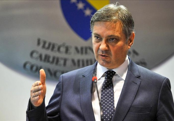 Zvizdić poručio Vučiću da respektuje Srbiju, ali da najviše voli Sandžak