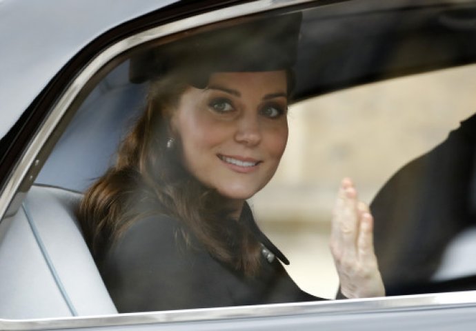 KRENULI TRUDOVI: Kate Middleton primljena u bolnicu, iščekuje se kraljevska beba!