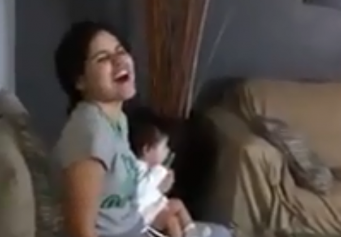  Mlada mama nasmijala cijeli svijet: Evo kako je biti neispavan roditelj (VIDEO)