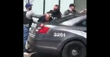 UŽAS U TORONTU: Snimljen trenutak hapšenja manijaka koji se kombijem zabio u pješake