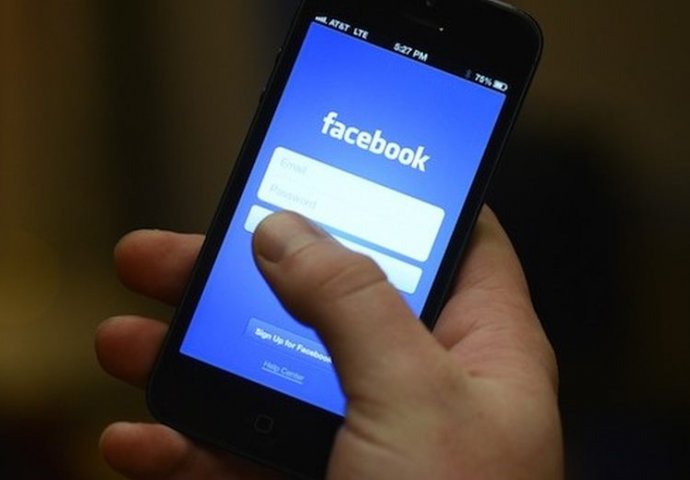 NOVI SKANDAL: Privatne objave 14 miliona korisnika Facebooka postale javne