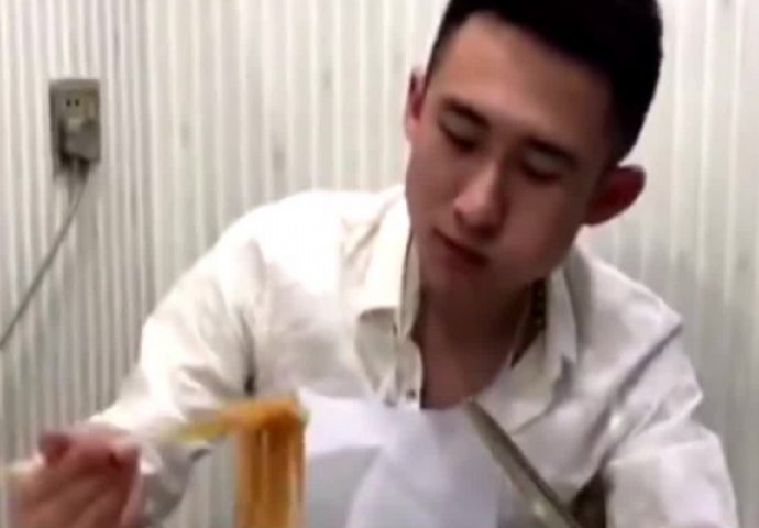 GENIJE: Pogledajte kako jesti špagete bez mučenja, BIT ĆETE NAM ZAHVALNI! (VIDEO)