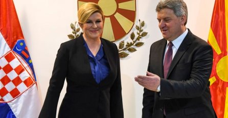 HRVATI U ŠOKU, NE MOGU SEBI DOĆI: U kakvim je to cipelama Kolinda otišla u službenu posjetu Makedoniji? (FOTO)