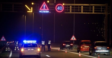 GUŽVE U CIJELOJ ZEMLJI: Na autocesti nesreća, a na graničnim prelazima se čeka i do sat i 45 minuta!