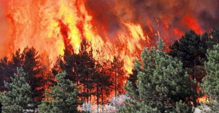 POTPUNI KOLAPS ZBOG POŽARA NA ŽELJEZNIČKOJ STANICI: Voz satima čekao u Mostaru