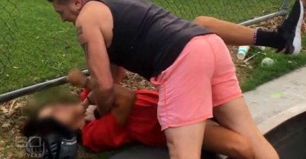 INCIDENT: Davio maloljetnika jer je izvrijeđao njegovu kćerku (VIDEO)