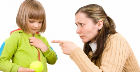 Evo kojih 7 rečenica roditelji nikada ne bi trebali govoriti svojoj djeci