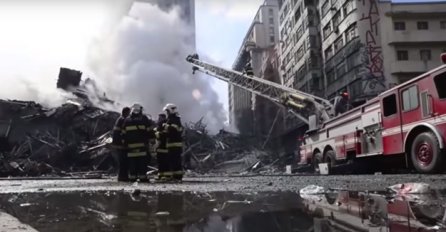 U CENTRU GRADA SE SRUŠIO NEBODER: Nestalo 49 ljudi, dok se zgrada urušavala buknuo POŽAR!