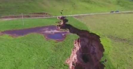 JEZIVI PRIZORI: Zemlja se otvorila, a onda je uslijedilo nešto još gore (VIDEO)