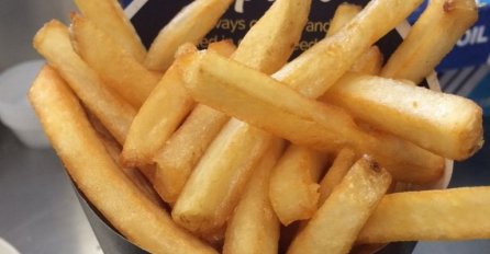 BIT ĆE KAO IZ FRITEZE: Napravite savršen ZDRAV pomfrit BEZ KAPI ULJA! 