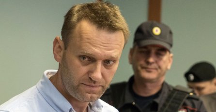 Njemačka vlada: Navaljni je otrovan novičokom