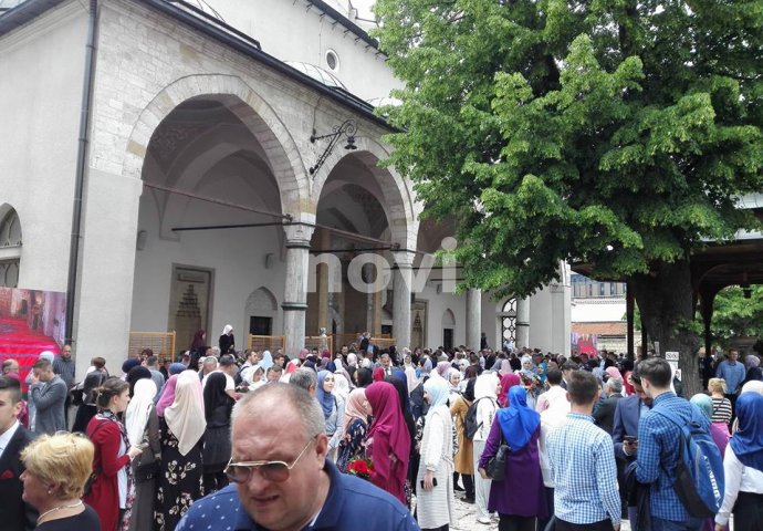 Promovirano 126 maturanata Gazi Husrev-begove medrese u Sarajevu