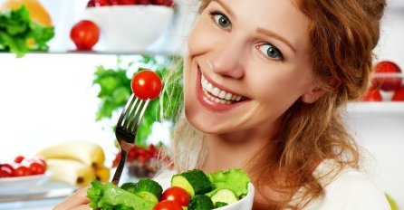 Želite mladolik izgled i glatku kožu: Top 9 namirnica s pomlađujućim učinkom 