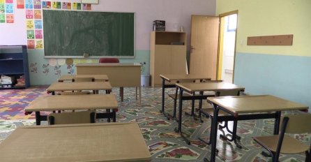 Protestni štrajk učitelja i nastavnika u Kantonu Sarajevo 8. maja