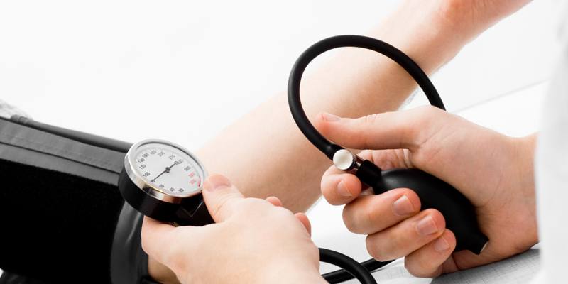 retinopatija hipertenzije kako na prirodan način sniziti krvni tlak
