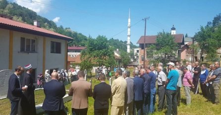 Obilježena 26. godišnjica zločina nad bošnjačkim civilima u Srebrenici