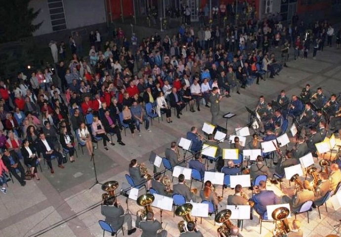 Koncert vojnih orkestara Oružanih snaga BiH i Republike Austrije u Vitezu