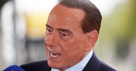 Italijanski sud ukinuo zabranu obnašanja javne funkcije Berlusconiju