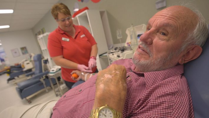 man-with-the-golden-arm-last-blood-plasma-donation-saved-millions-babies-james-harrison-australia-26-5afac3308aac4-700