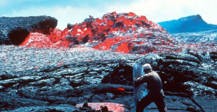 NAJAKTIVNIJI VULKAN SE NE SMIRUJE: Erupcija ne prestaje, pogledajte ove prizore (FOTO)