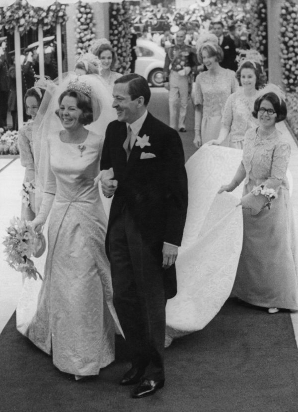 36-royal-wedding-dresses-princess-beatrix-051418-getty