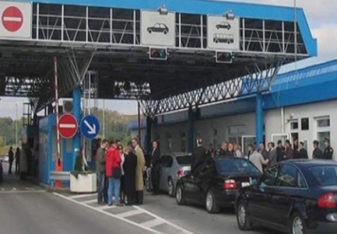 Oko 70 migranata pokušalo blokirati GP Velika Kladuša – Maljevac