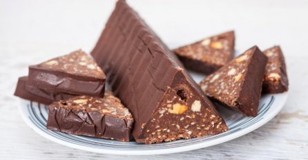 DOMAĆE TOBLERONE: Najjednostavniji čokoladni kolač