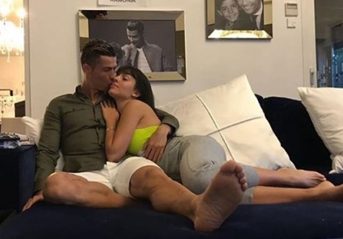 Ronaldo objavio fotografiju s djevojkom: Zbog OVOG DETALJA ga sada prozivaju