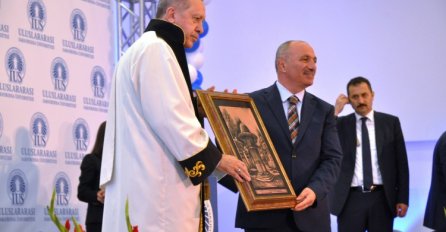 U znak priznanja za njegov rad: Predsjedniku Turske uručen počasni doktorat IUS-a u Sarajevu