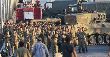 Turska: 104 pripadnika vojske osuđena na doživotni zatvor zbog pokušaja puča