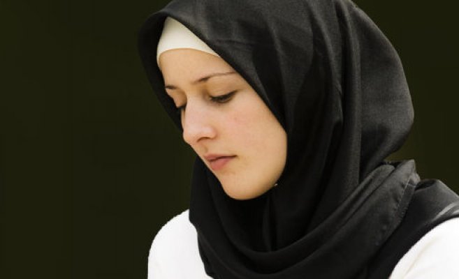 woman-hijab-493x300