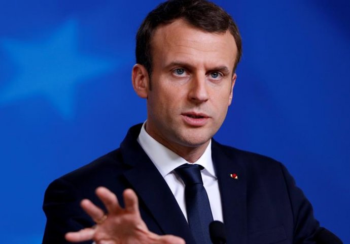 Macron: "U tim nemirnim vremenima, moramo pronaći zajedništvo i učinkovitost u poštivanju naših vrijednosti''