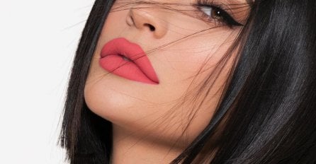 Kylie Jenner obukla haljinu koja vrijedi samo 55 KM: Da li biste vi ovo nosile?