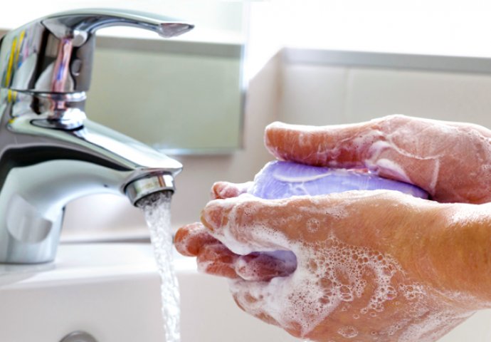 MOŽE BITI OPASNO: Evo zašto morate obavezno skinuti prsten kada perete ruke!