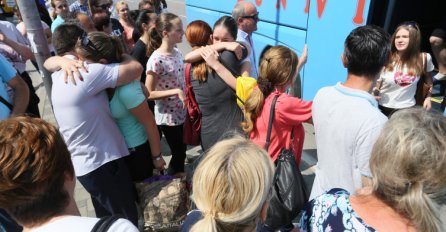 Grupa učenika iz Banje Luke vratila se iz Italije, roditelji najavljuju tužbe