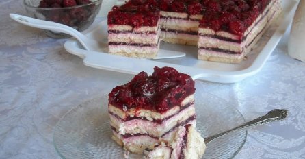 NE BACAJTE KOLAČE KOJI OSTANU POSLIJE BAJRAMA: Evo koliko torte i kremasti kolači mogu stajati u zamrzivaču