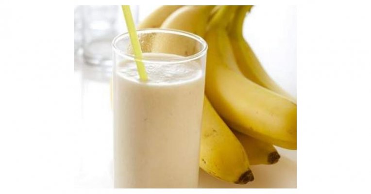 banana-smoothie-with-honey