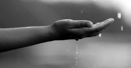 HIKAJA DANA: Kiša i suze