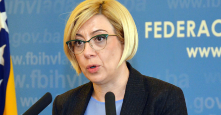 Ministrica okoliša i turizma Edita Đapo: Plastične vrećice će nadživjeti nas, pa čak i našu djecu