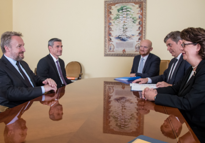 Izetbegović razgovarao s Cormack i Wigemarkom o situaciji u BiH