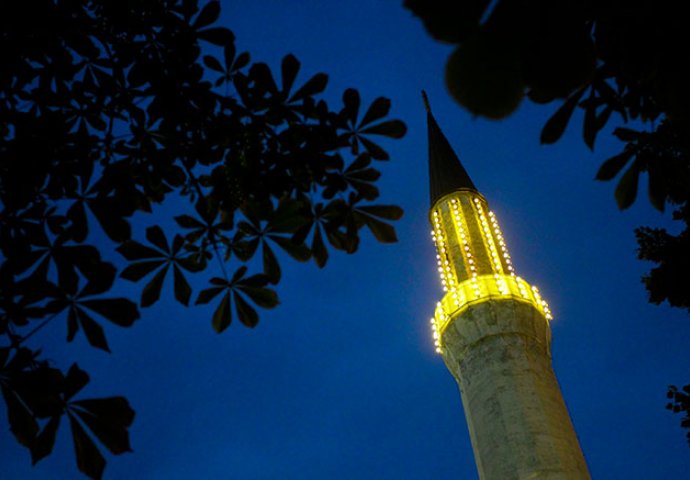 Muslimani širom svijeta sutra obilježavaju Lejletul-kadr: Evo zbog čega je ova noć posebna