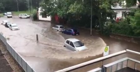 NJEMAČKU POGODILO SNAŽNO OLUJNO NEVRIJEME, DIJELOVI ZEMLJE POD VODOM: Pogledajte snimke (VIDEO)