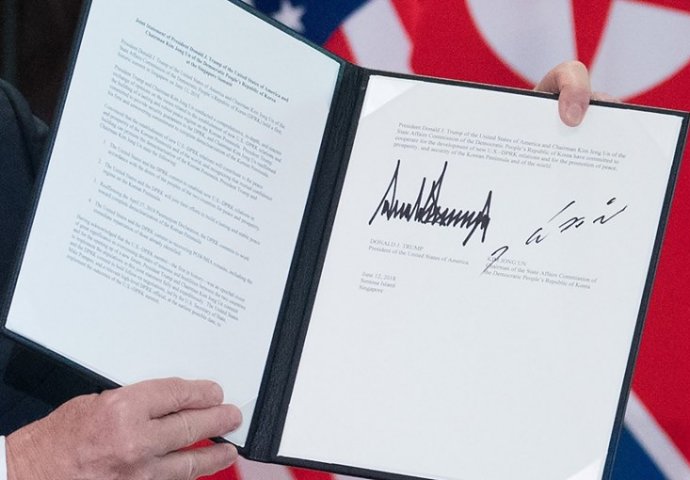 Šta piše u deklaraciji koju su potpisali Trump i Kim? (FOTO)