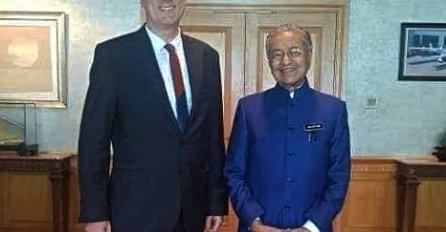 Premijer Malezije primio u nastupnu posjetu  ambasadora BiH u Maleziji Emira Hadžikadunića