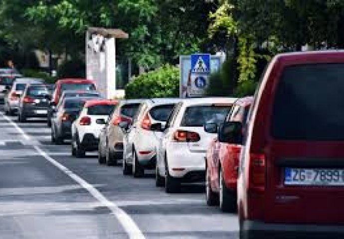HRVATSKA: Zbog visoke cijene goriva nakratko zaustavljen saobraćaj 